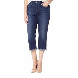 LEVIS Shaping Capri Jeans 22W
